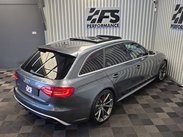 Audi RS4 4.2 FSI V8 Estate 5dr Petrol S Tronic quattro Euro 5 (450 ps) 48