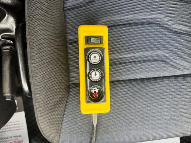 Iveco Daily Tipper MWB [SOLD MM] L2 350 Air Con Tow Bar EURO 6 20