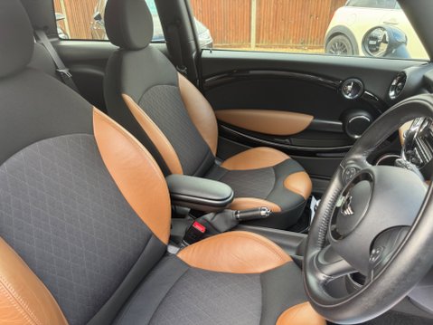 Mini Hatch COOPER 31