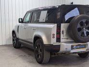 Land Rover Defender 3.0 Defender SE D MHEV Auto 4WD 5dr 32