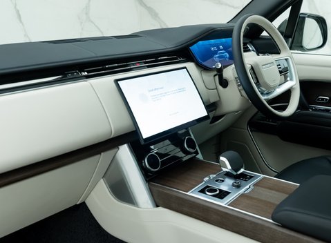 Land Rover Range Rover P510e Autobiography 28