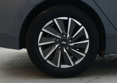 Hyundai IONIQ IONIQ Premium SE BEV 5dr 13