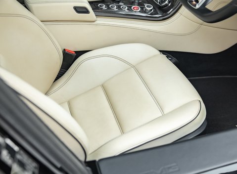 Mercedes-Benz SLS AMG 19