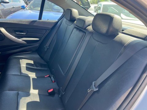 BMW 3 Series 2.0 320i SE Auto Euro 6 (s/s) 4dr 29