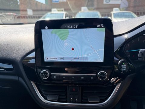 Ford Fiesta 1.0T EcoBoost Titanium Euro 6 (s/s) 3dr 19