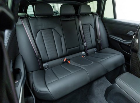 BMW M3 COMPETITION M XDRIVE TOURING 18