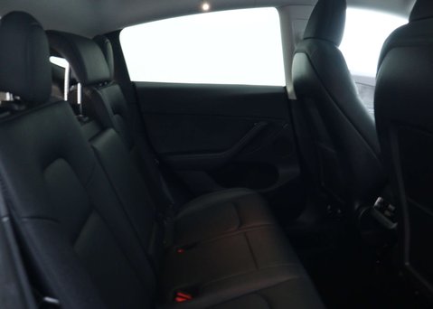 Tesla Model Y (Dual Motor) Long Range SUV 5dr Electric Auto 4WDE (384 bhp) 45