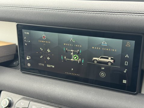 Land Rover Defender D250 | 3LT | AUTO | Nav | Heated Seats | 31