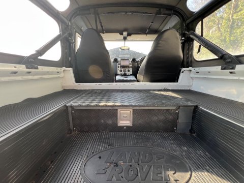 Land Rover Defender 90 TD 38