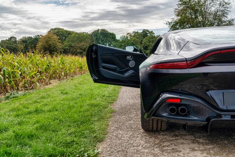 Aston Martin Vantage 4.0 Vantage V8 Auto 3dr 8