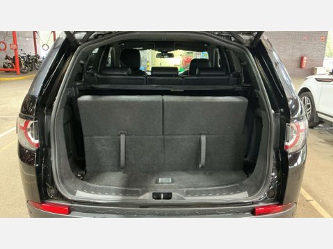 Land Rover Discovery Sport 2.0 Discovery Sport Landmark TD4 Auto 4WD 5dr 9