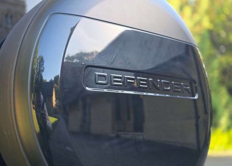 Land Rover Defender 3.0 Defender X MHEV Auto 4WD 5dr 77