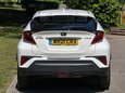 Toyota C-HR 1.8 C-HR Design HEV CVT 5dr 19