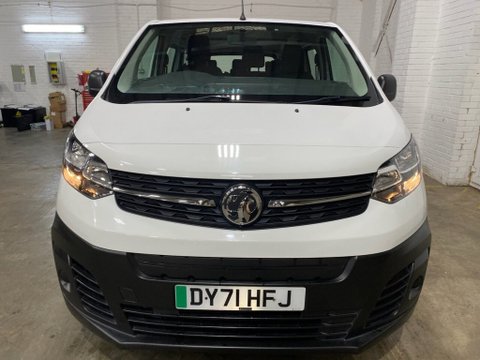 Vauxhall Vivaro Life COMBI L 11