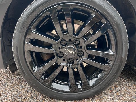 Mini Hatch 1.5 Cooper Exclusive Steptronic Euro 6 (s/s) 3dr 40