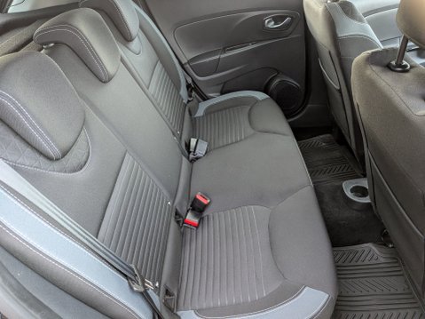 Renault Clio 1.5 DCI DYNAMIQUE S NAV 14