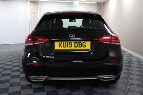 Mercedes-Benz A Class A 180 D SPORT 8