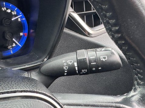 Toyota Corolla 1.8 VVT-h Icon Touring Sports CVT Euro 6 (s/s) 5dr 29