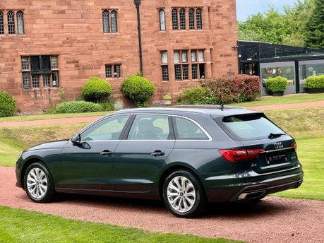 Audi A4 AVANT TFSI TECHNIK MHEV 18