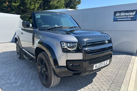 Land Rover Defender 90 D250 Hard Top SE MHEV 1