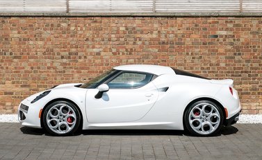 Alfa Romeo 4C 2