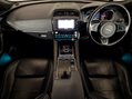 Jaguar F-Pace R-SPORT AWD 11
