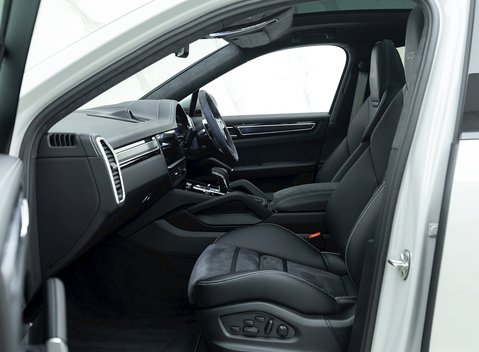 Porsche Cayenne GTS Coupé 17