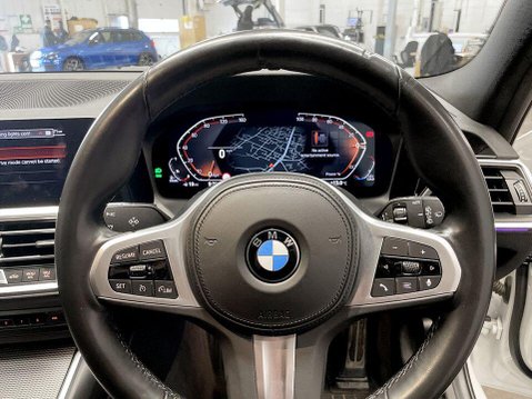 BMW 3 Series 2.0 318d MHT M Sport Touring 5dr Diesel Hybrid Auto Euro 6 (s/s) (150 ps) 1 13