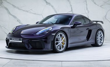 Porsche Cayman GT4 (718) 1