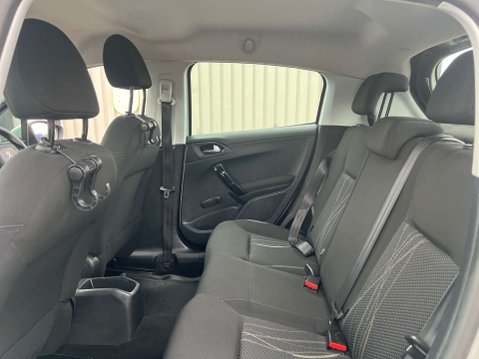 Peugeot 208 1.2 208 Active 5dr 17