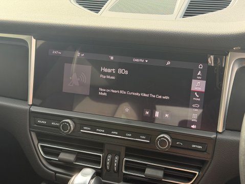 Porsche Macan PDK 21