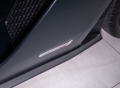Lamborghini Aventador S LP 740-4 ROADSTER 35