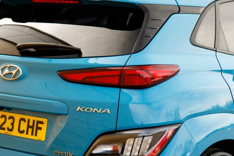 Hyundai KONA PREMIUM 10