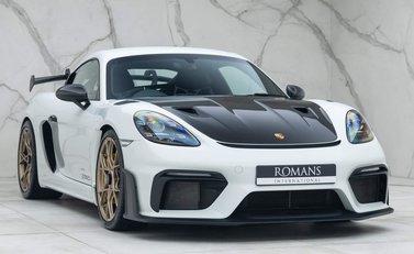 Porsche Cayman GT4 RS (718) 6
