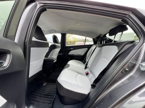 Toyota Prius VVT-I BUSINESS EDITION PLUS 63