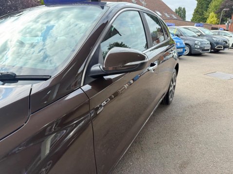 Hyundai i30 1.6 CRDi Blue Drive Premium Euro 6 (s/s) 5dr 13