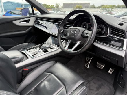 Audi Q7 3.0 TDI V6 45 S line SUV 5dr Diesel Tiptronic quattro Euro 6 (s/s) (231 ps)