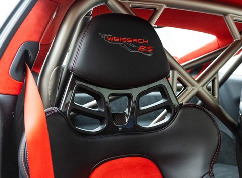 Porsche 911 GT2 RS (991) 8