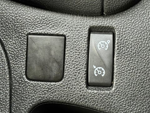 Renault Clio DYNAMIQUE NAV 39