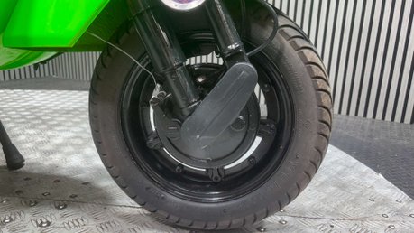 Piaggio Vespa Douglas 125 1987 ONLY 8K CUSTOM CLASSIC 2 STROKE 2T SCOOTER 125CC 11