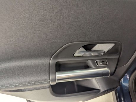 Mercedes-Benz EQA EQA 250 Sport 5dr 43