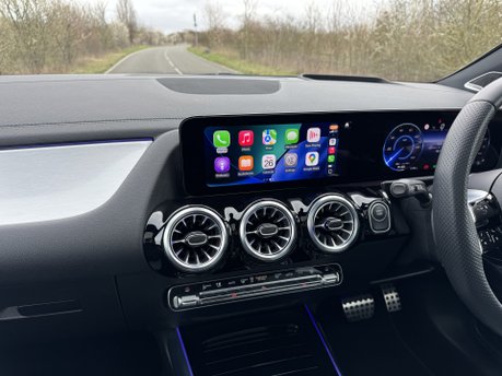 Mercedes-Benz EQA EQA 350 4Matic AMG Line Premium Plus Auto Electric 66 KWH PAN ROOF/HEADS UP 12