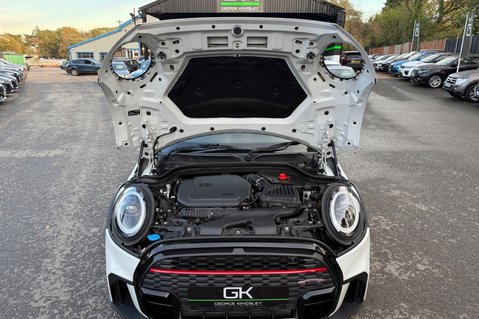 Mini Hatch JOHN COOPER WORKS - NANUQ WHITE - MINI SERVICE HISTORY 54
