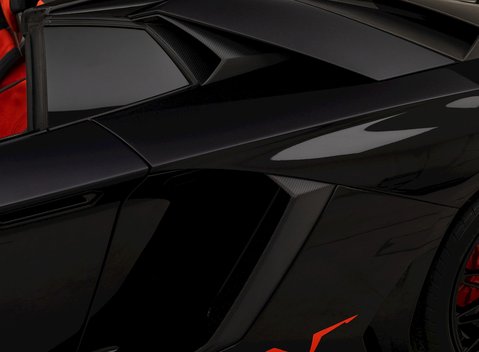 Lamborghini Aventador SV LP 750-4 Roadster 30