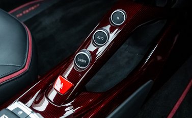 Ferrari 488 GTB Tailor Made 22