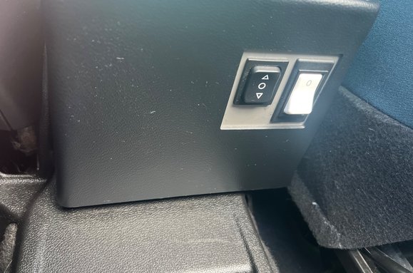 Citroen Berlingo Multispace 1.6 BlueHDi Feel Multispace MPV Wheel Chair Ramp 37