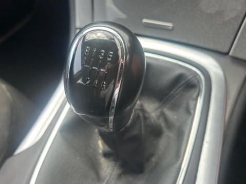 Vauxhall Insignia 2.0 CDTi ecoFLEX Design Euro 5 (s/s) 5dr 11