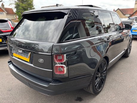 Land Rover Range Rover 4.4 SD V8 Autobiography SUV 5dr Diesel Auto 4WD Euro 6 (s/s) (339 ps) 25