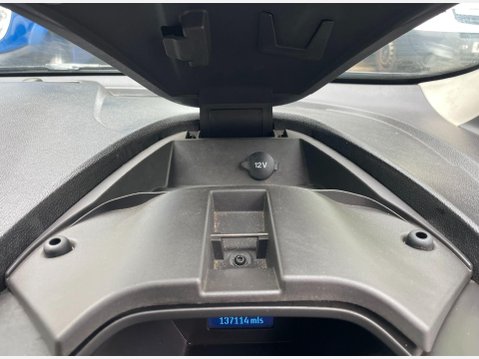 Ford Transit Connect 1.6 TDCi 240 Limited Panel Van 4dr Diesel Manual L2 H1 (128 g/km, 113 bhp) 36