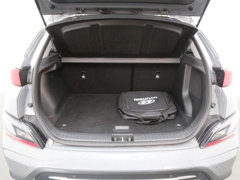 Hyundai KONA 39kWh Premium Auto 5dr (10.5kW Charger) 25